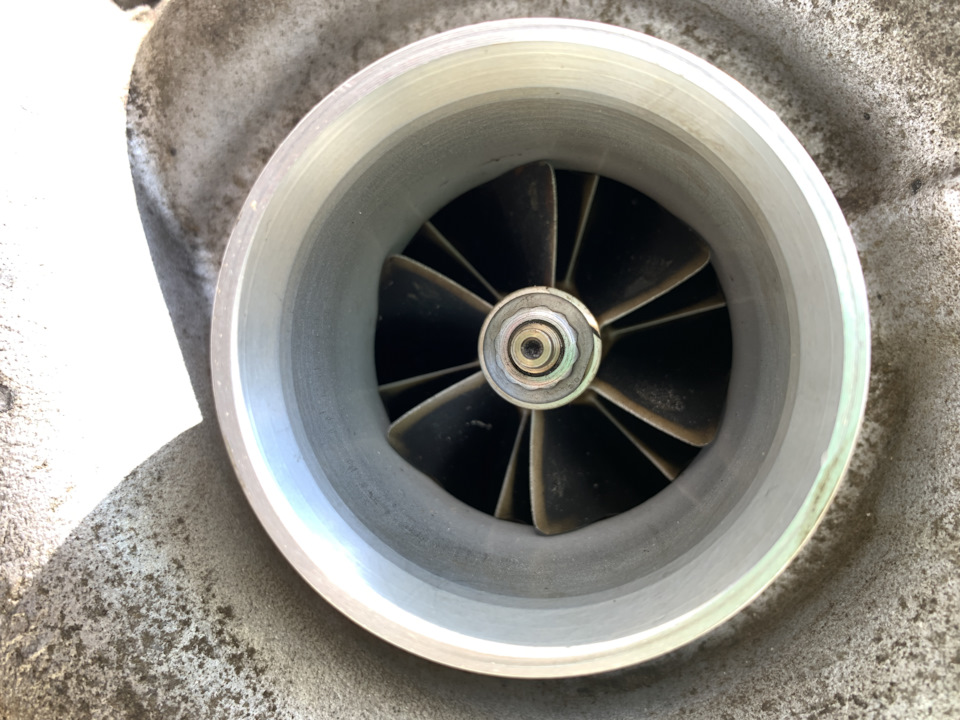 Старая турбина — BMW X5 (E70)