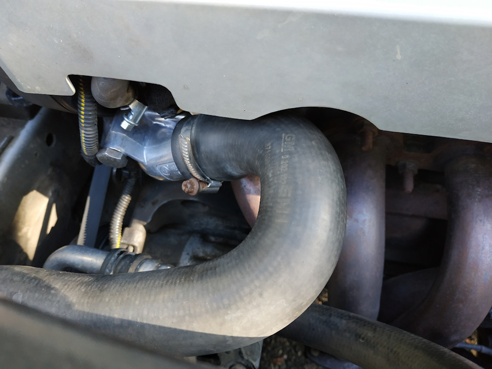 Замена термостата — Opel Vectra C, 1,8 л, 2002 года | своими руками ...