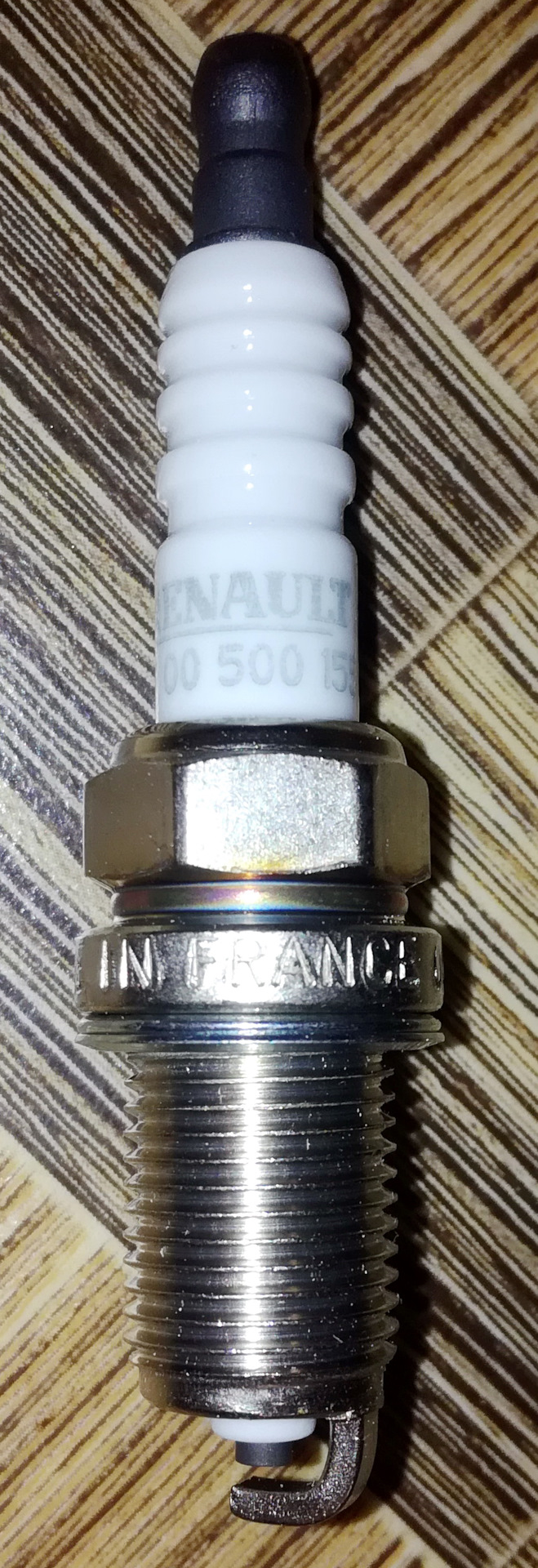 7700500155 Свеча зажигания RENAULT | Запчасти на DRIVE2