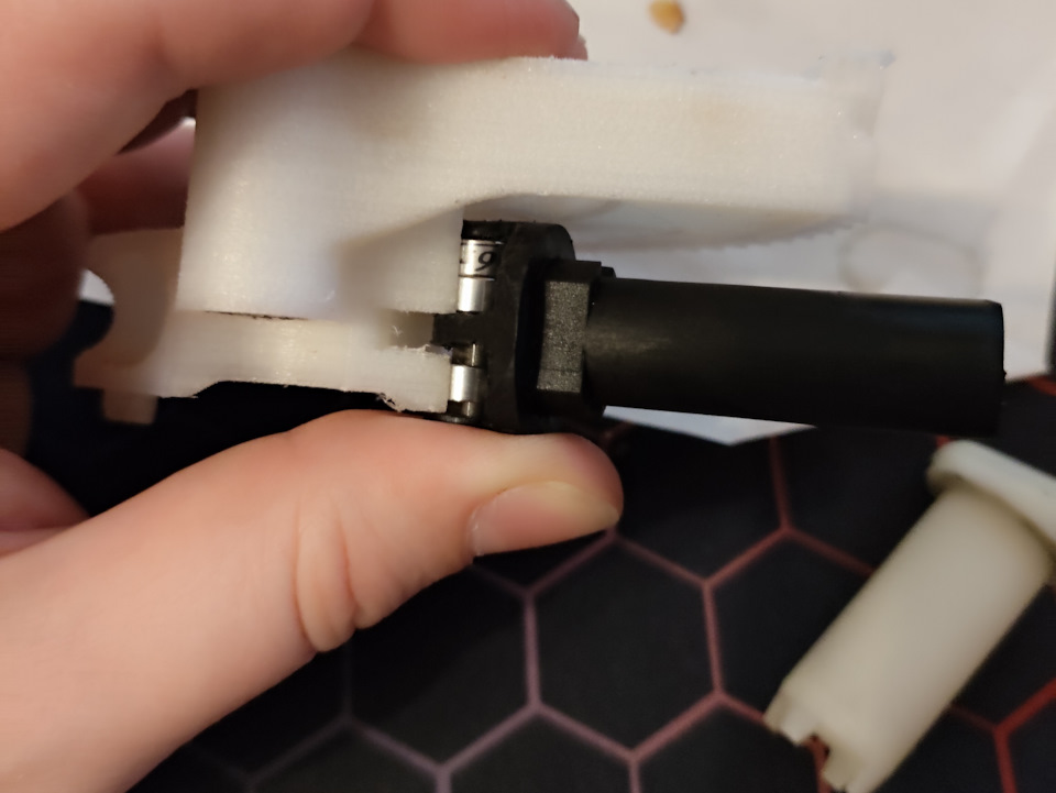 На модели шестерни работает — даже без нажима. — Lada Vesta SW Cross (1G)