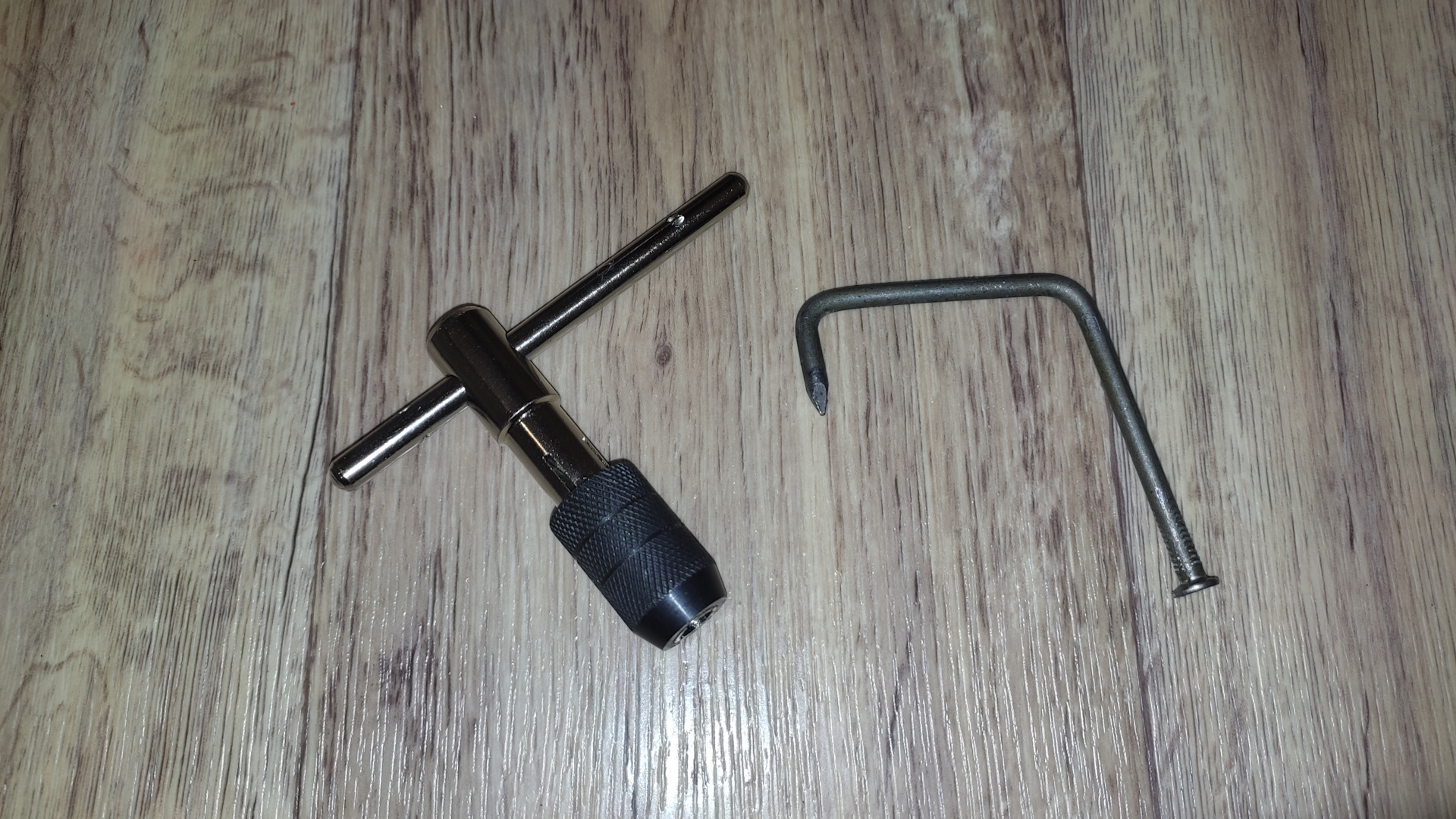 Замена сорванного болта катушки зажигания двигателя К4М или становимся ...