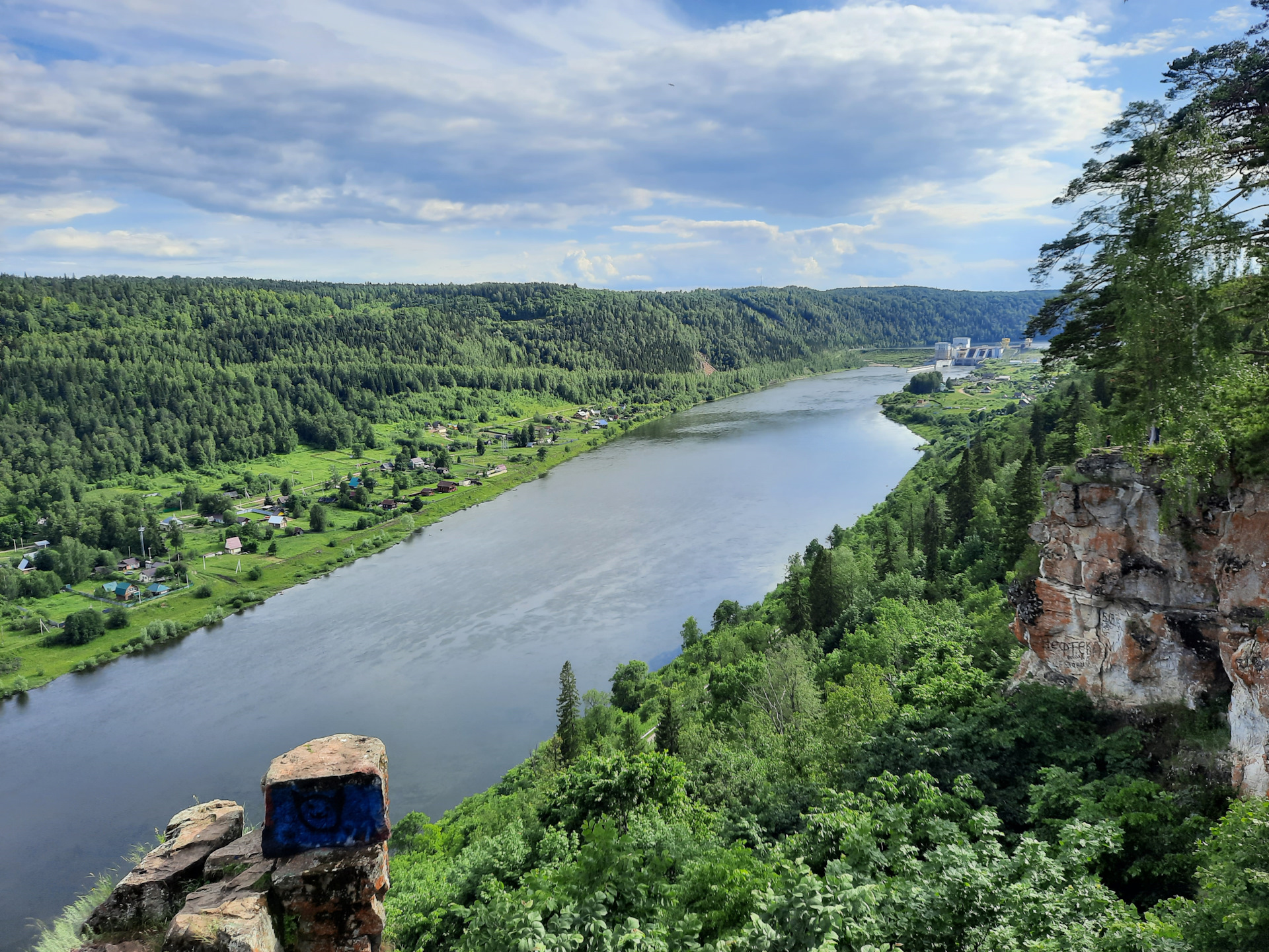 Красные скалы башкирия фото