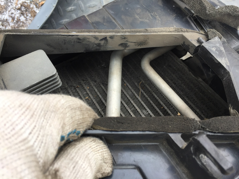 Чистка испарителя кондиционера — Nissan Patrol (Y61), 3 л, 2000 года ...