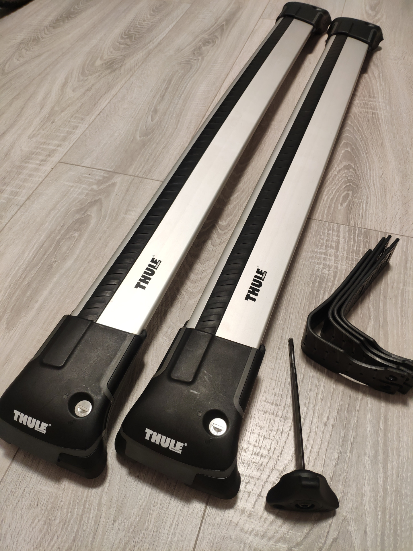 Упоры капота, поперечины THULE WingBar Edge — Volkswagen Tiguan (1G), 2 ...
