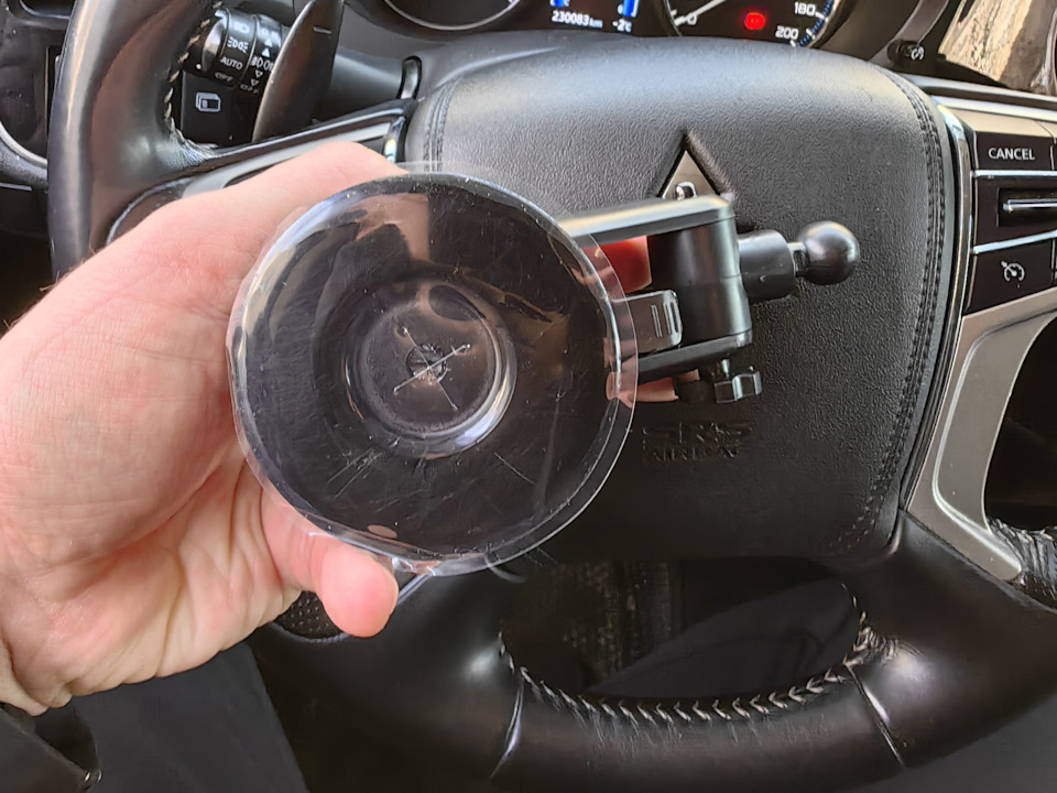 31 — Mitsubishi Outlander (3G)