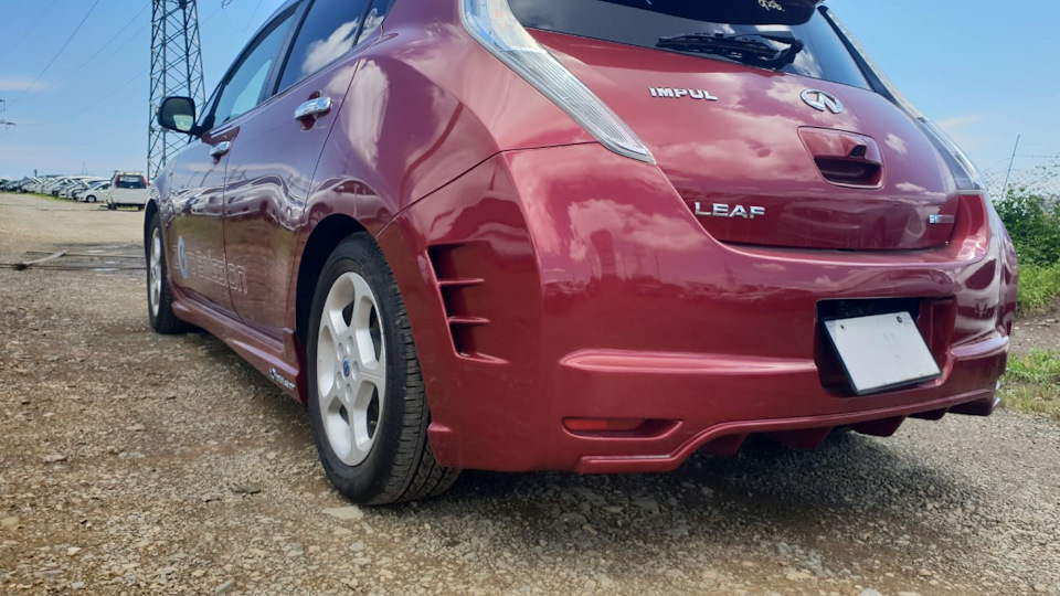 Как снять бампер ниссан лиф Выбран и приобретен автомобиль с обвесом "Impul". - Nissan Leaf (1G), 2011 года 