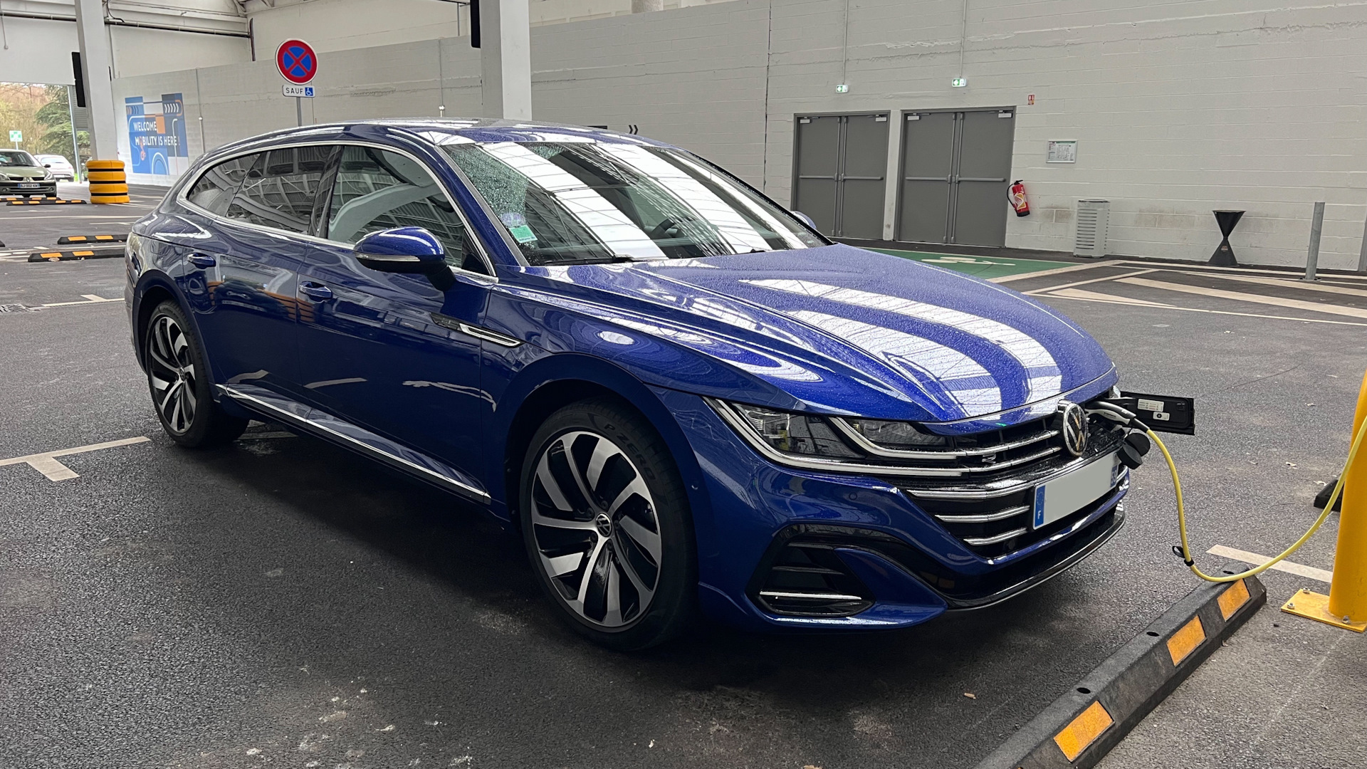 Volkswagen Arteon Shooting Brake 1.4 гибридный (Plug-in) 2021 | eHybrid на  DRIVE2