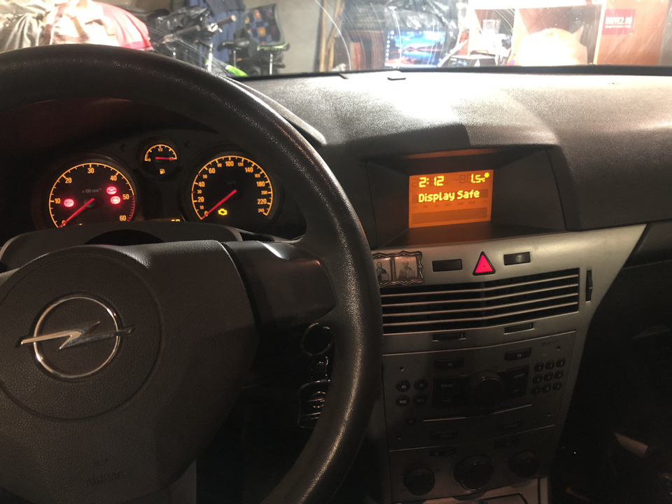 Мультируль, замена дисплея и магнитолы Astra H — DRIVE2