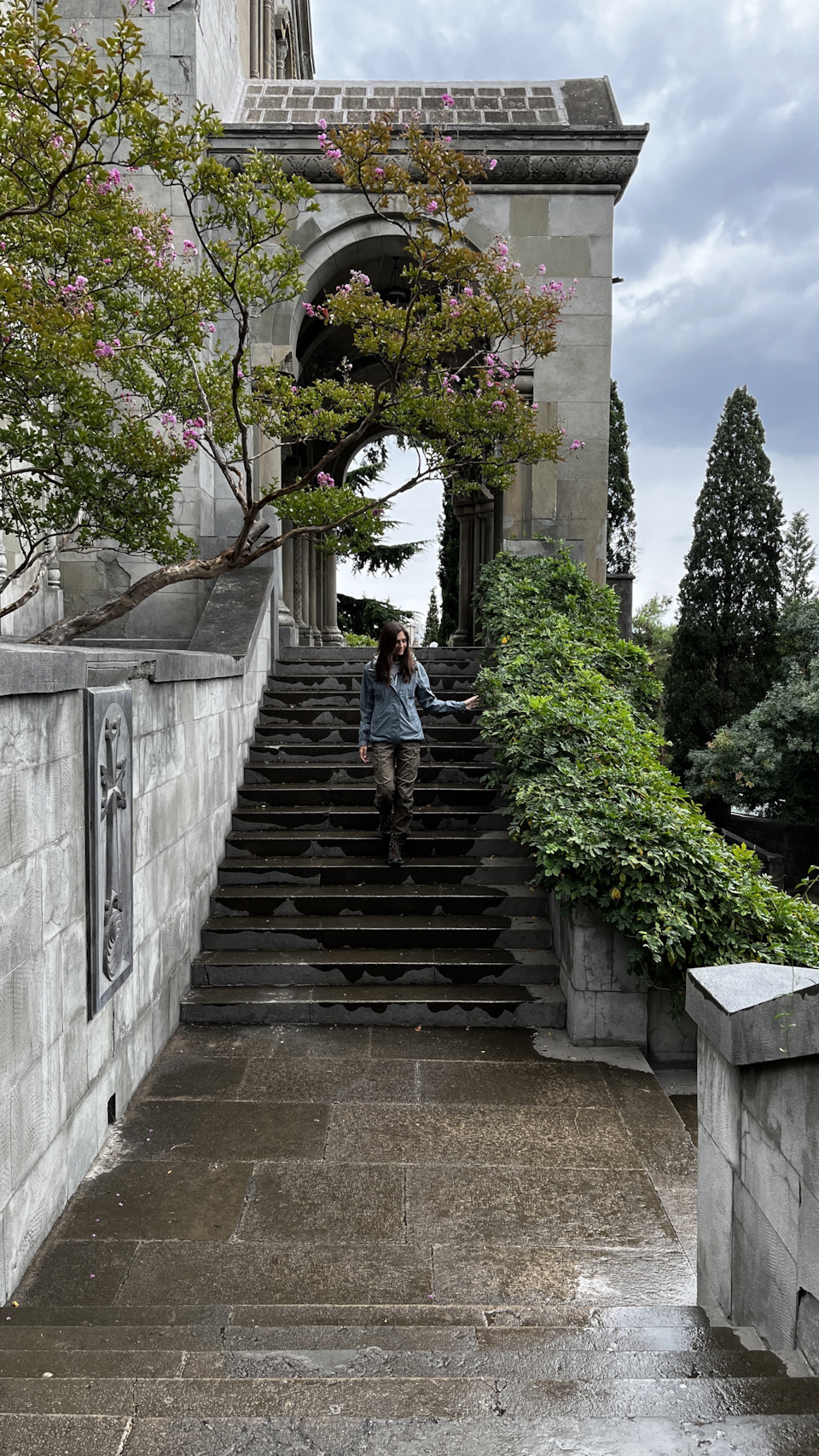 Церковь Святой Репсиме — Skoda Octavia A8 Mk4