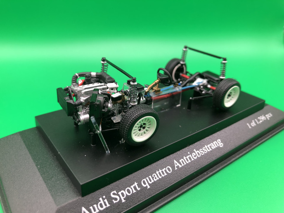 ミニカー 1/43 Audi Sport quatro Drive Train / PMA ミニカー 1/43