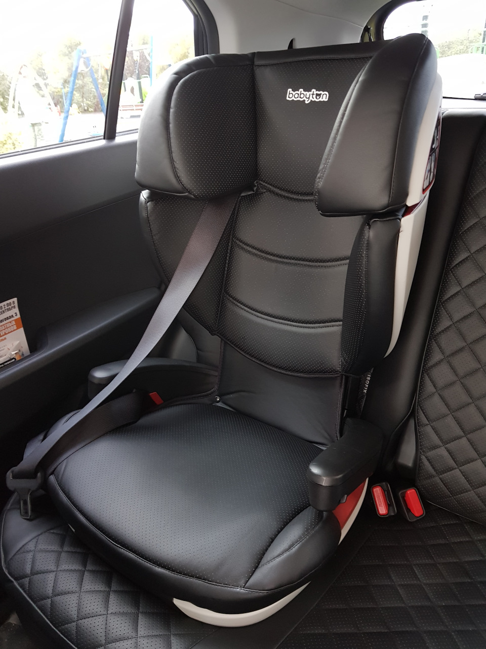 детское кресло до 36 кг isofix