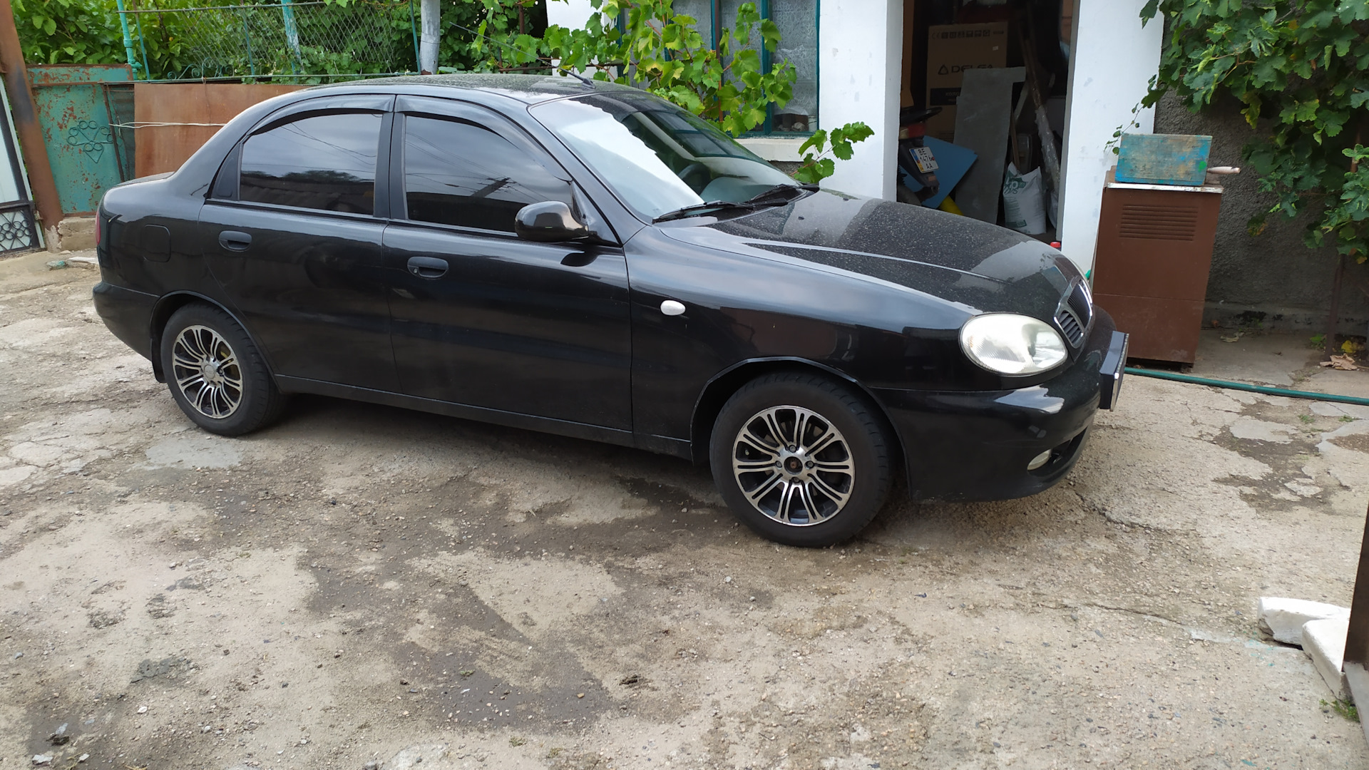 Daewoo Lanos 1.6 бензиновый 2008 | Черный плащ на DRIVE2