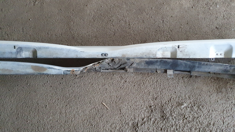 Обвес, накладки на пороги и задний бампер Mitsubishi Delica на ...