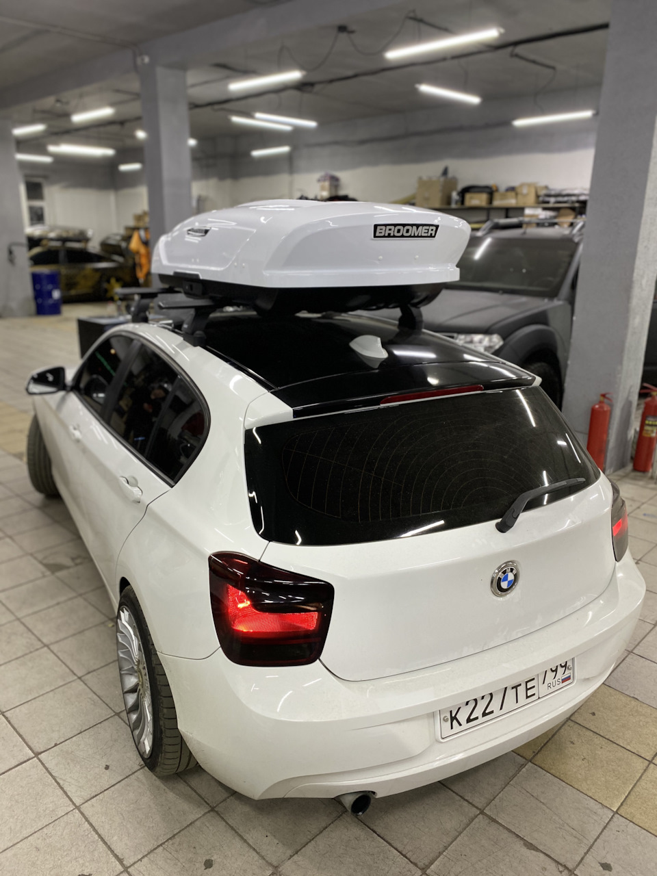 Установка багажника бокса на крышу. — BMW 1 series (F20), 1,6 л, 2012 года  | автозвук | DRIVE2