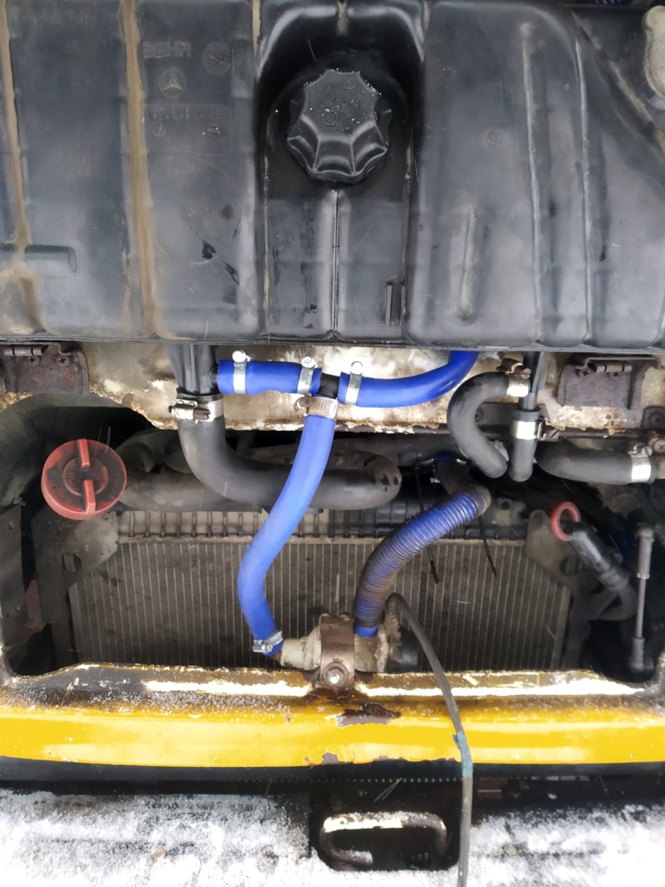 Предпусковой подогреватель — Mercedes Benz 814, 6 л, 1991 года | своими ...