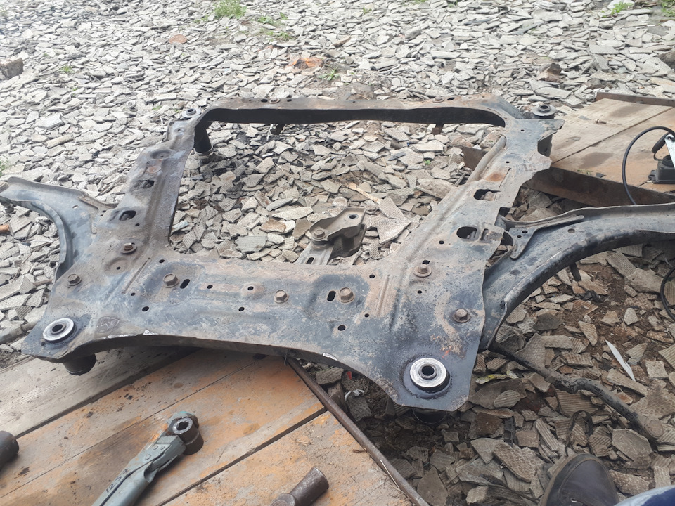 Замена сайоенблока подрамника на железяки — Nissan X-Trail II (t31), 2 ...