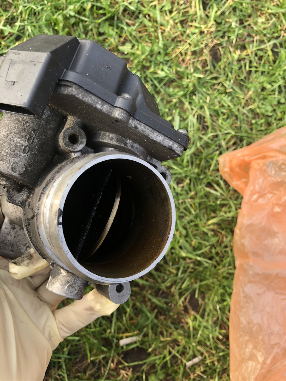 Дроссельная вообще почти чистая. — Audi Allroad (C6)