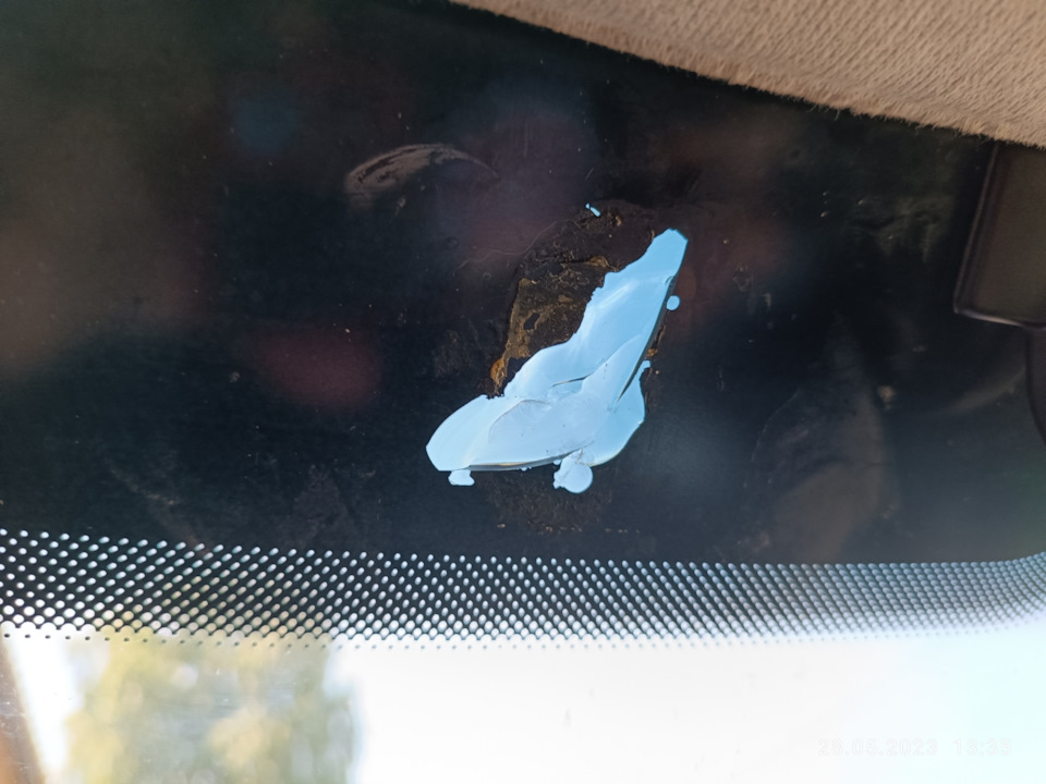 Откололось стекло со стороны салона! — FIAT Albea, 1,4 л., 2011 года ...