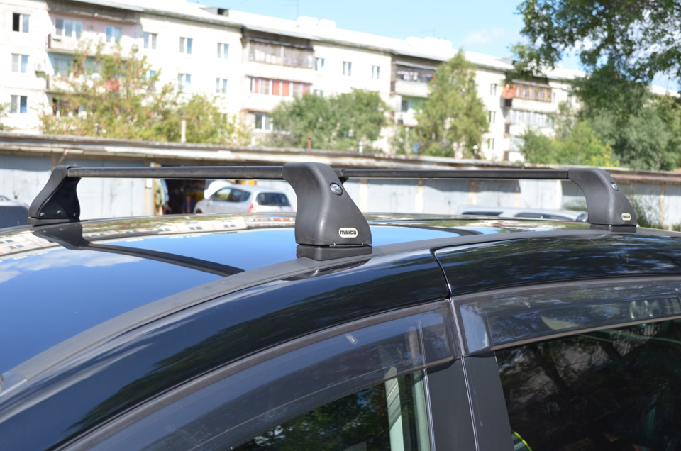 Поперечные дуги к рейлингам 000-8l-n10. Багажник на рейлинги шевроле каптива с100. Поперечина без рейлингов. Qashqai j10 рейлинги. Крепление поперечин багажника дастер.