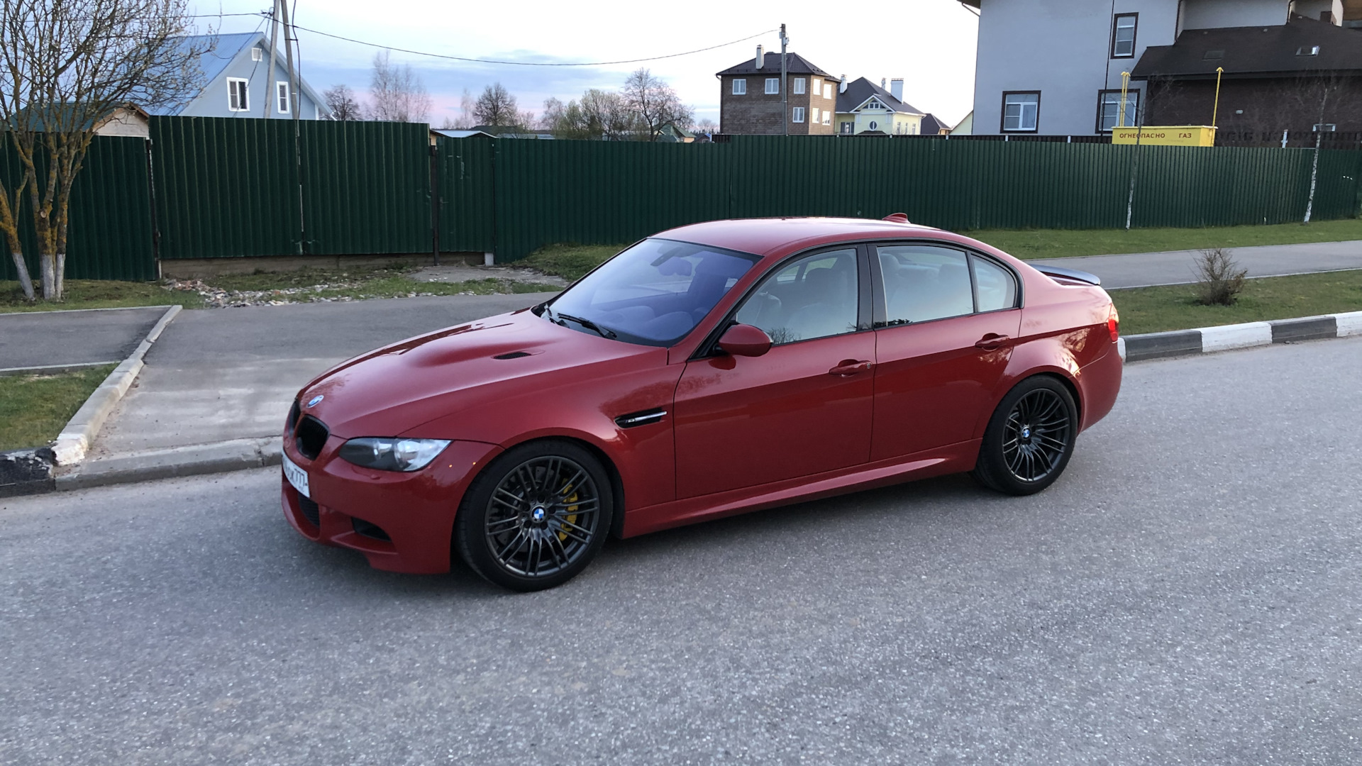 Продажа BMW M3 (E90) 2009 (бензин, робот) — с историей обслуживания —  DRIVE2.RU