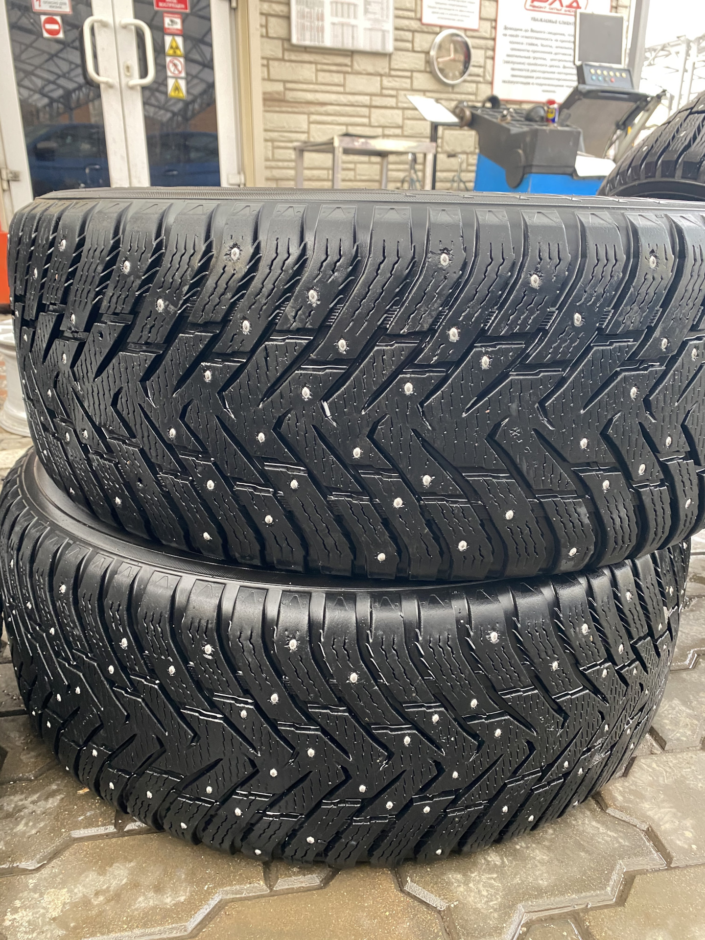 285 60 r18 a t. 285 60 r18 a t