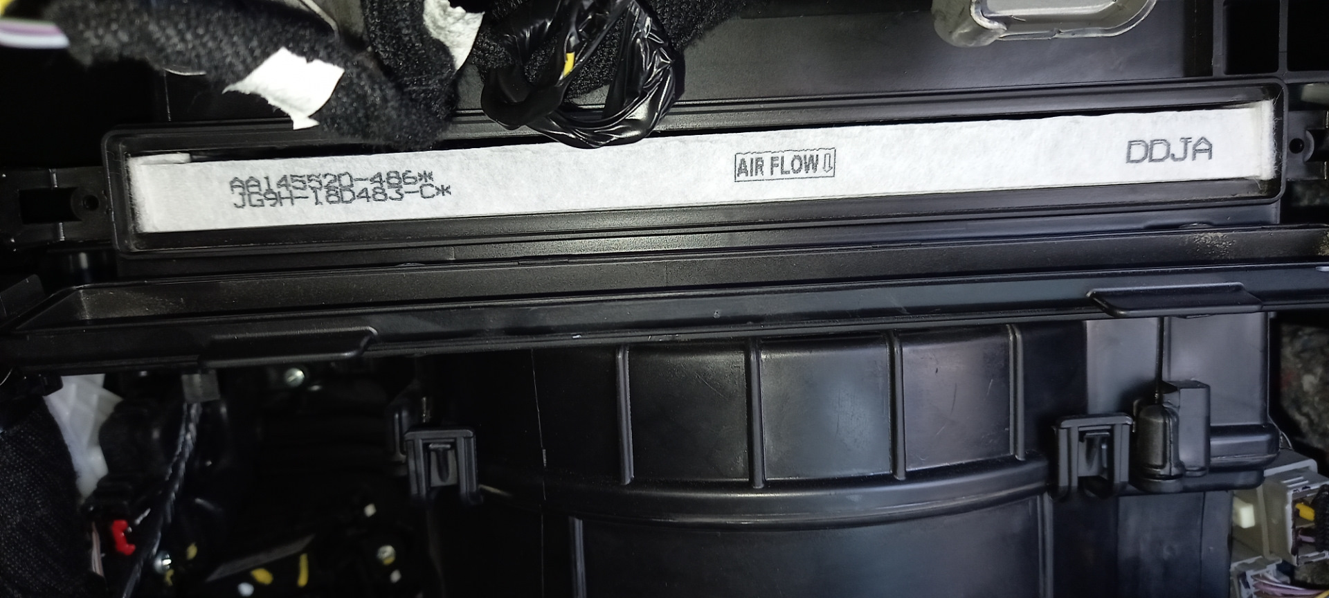 Замена салонного фильтра — Ford Fusion (2G), 1,5 л, 2019 года ...