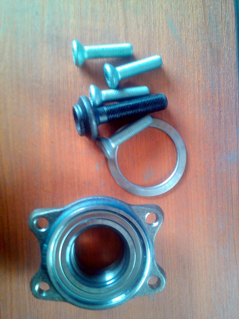 Ступичный подшипник — Audi A6 (C6), 2,4 л, 2006 года | своими руками ...