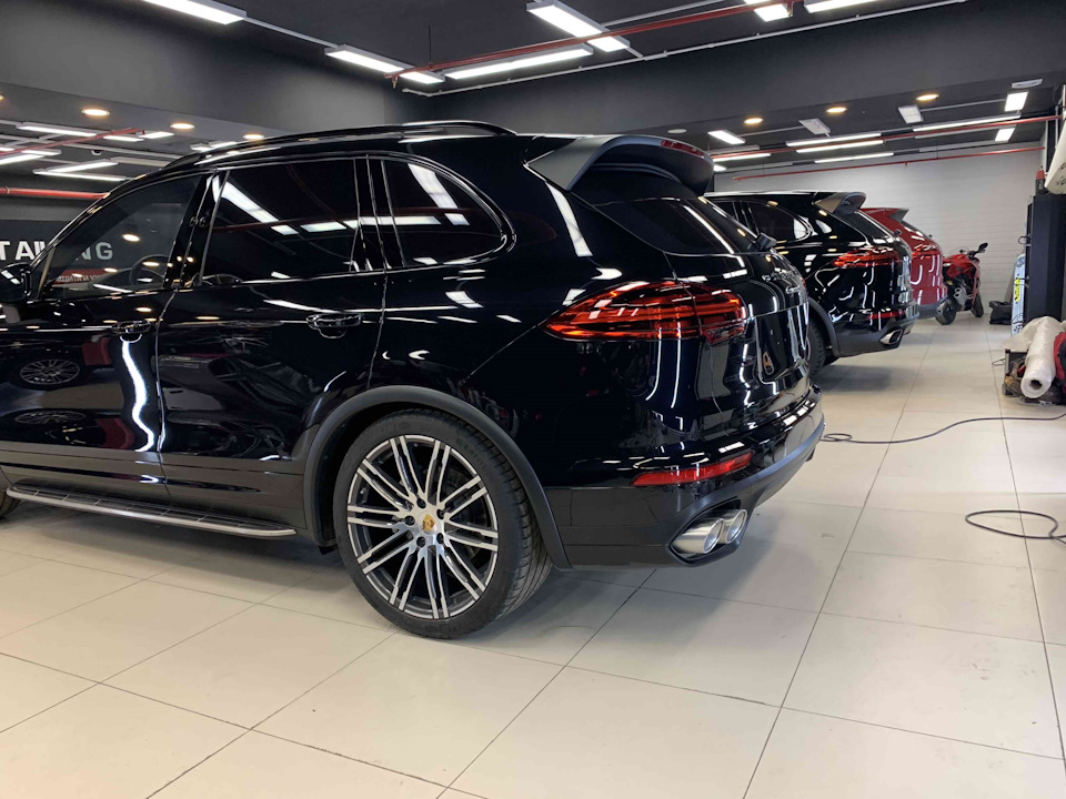 C0AAAgOWjuA 960 заставка порше кайен на телефон