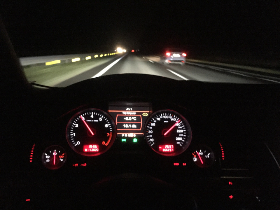 Фото в бортжурнале Audi A8 (D3)