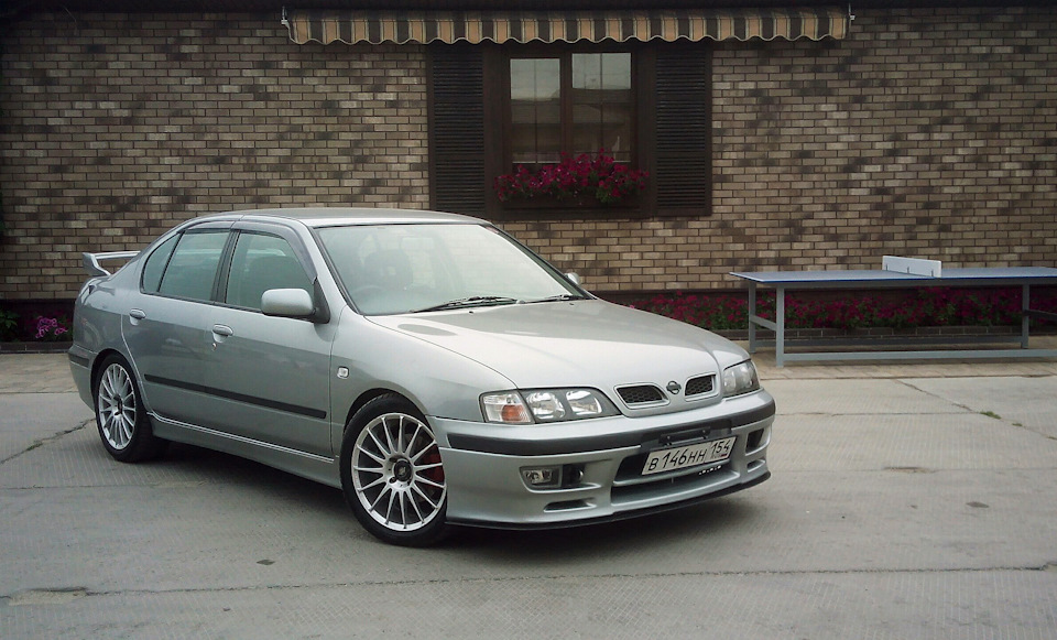 объезжал пробку и сделал пару кадров… — Nissan Primera (P11)