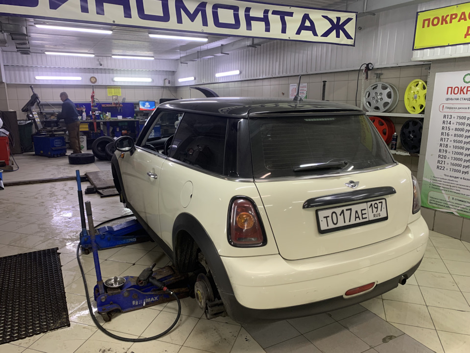 Летняя резина — MINI One Mk II, 1,6 л, 2010 года | шины | DRIVE2