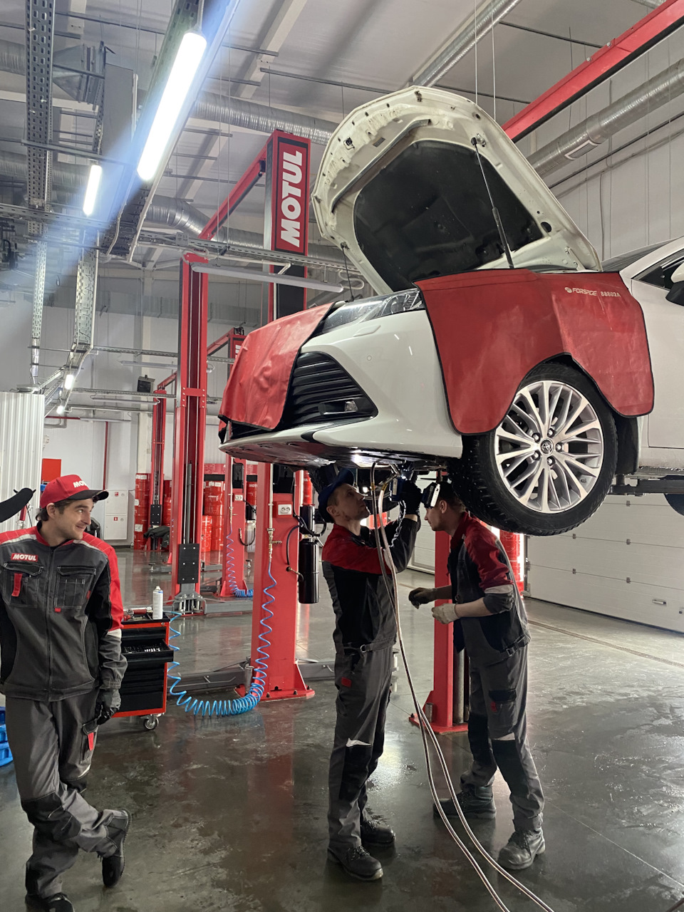 Замена масла АКПП аппаратом. — Toyota Camry (XV70), 2,5 л., 2018 года ...