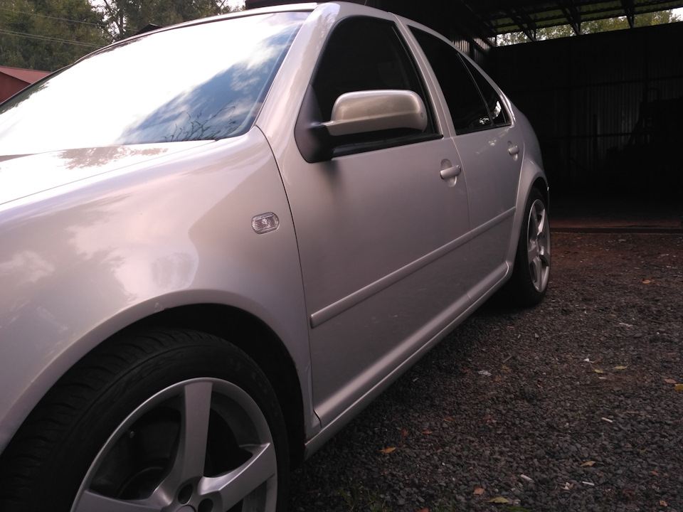 Музыка Alpine UTE-92BT — BMW 5 series (E34), 1,8 л, 1995 года ...