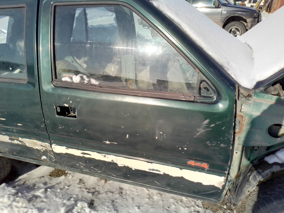 Вроде шпакля, вроде и нет — Opel Frontera A Basic