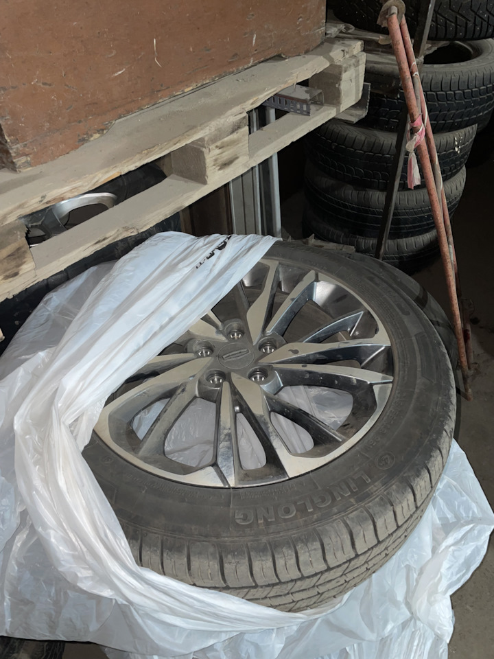 Шины летние LingLong 215/55 R18, литые диски Geely 18 5x114,3 на Geely ...