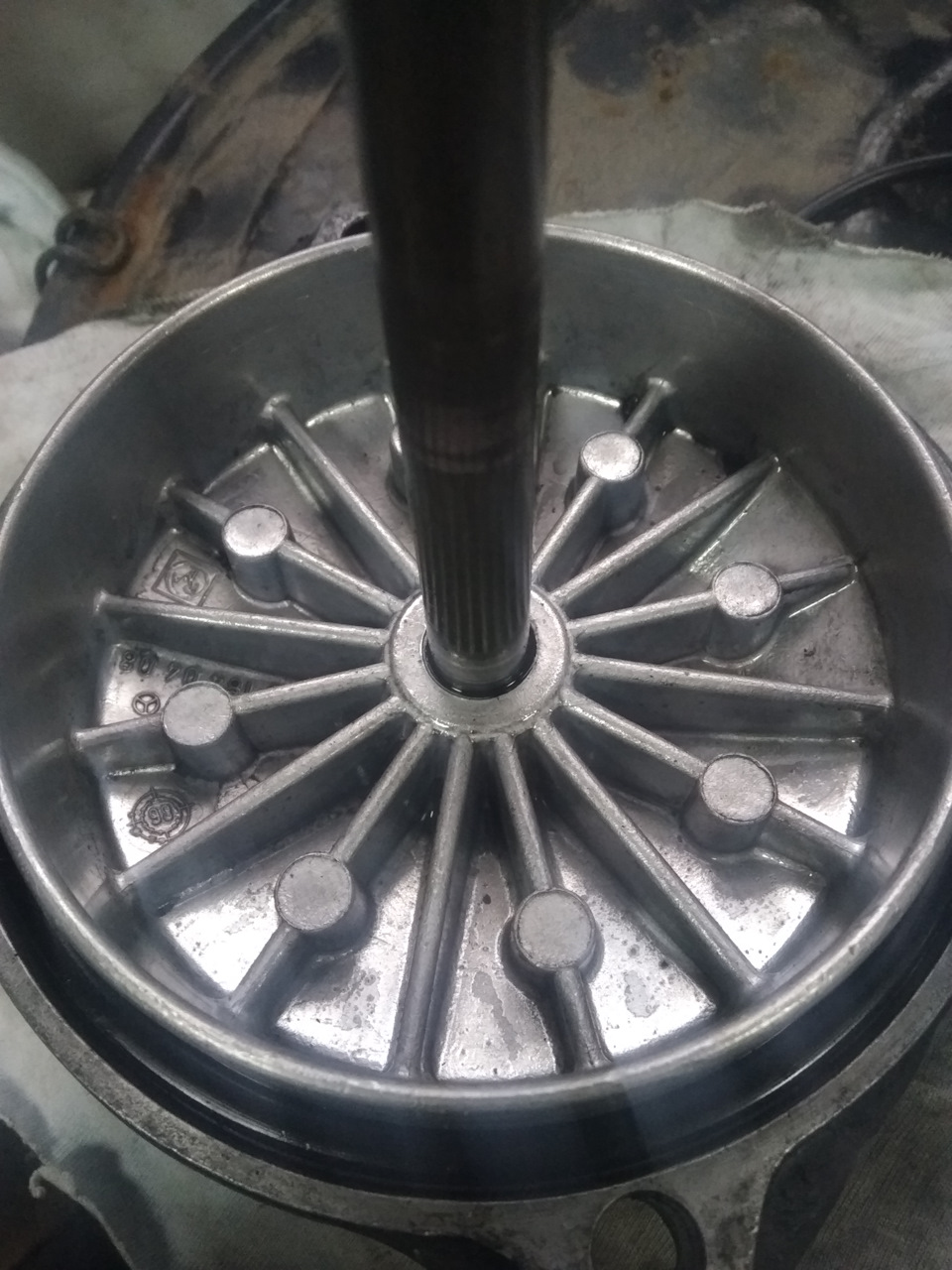 Замена масла (Двс, мкпп, редуктор задний) — Mercedes-Benz T1, 2,4 л ...