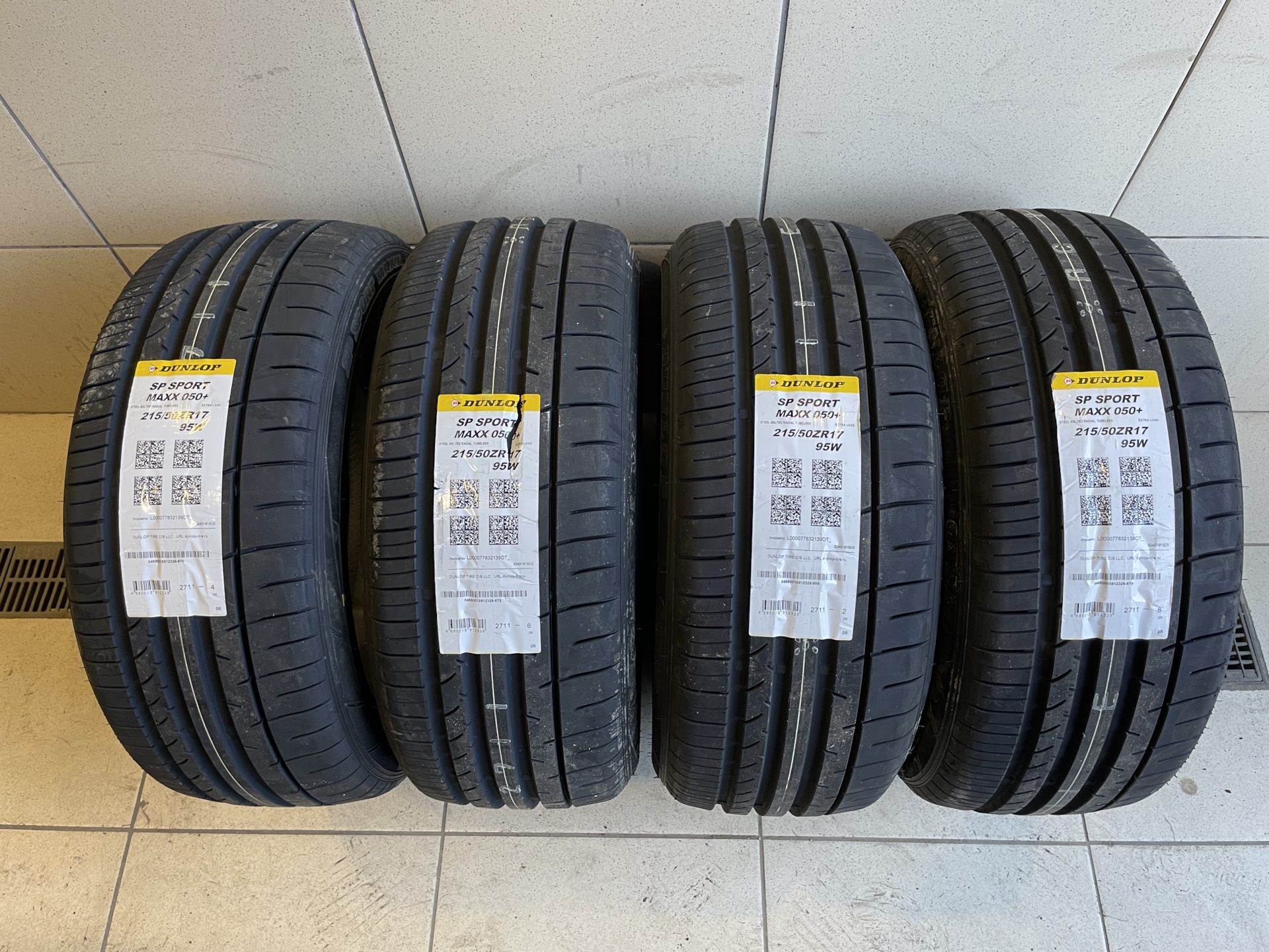 Dunlop 235/55 r20 sp sport maxx 050 102v. Dunlop sp sport maxx 050. Dunlop sp sport maxx. Dunlop sp sport maxx 050 r17 225/45. Sp sport maxx 050 отзывы.