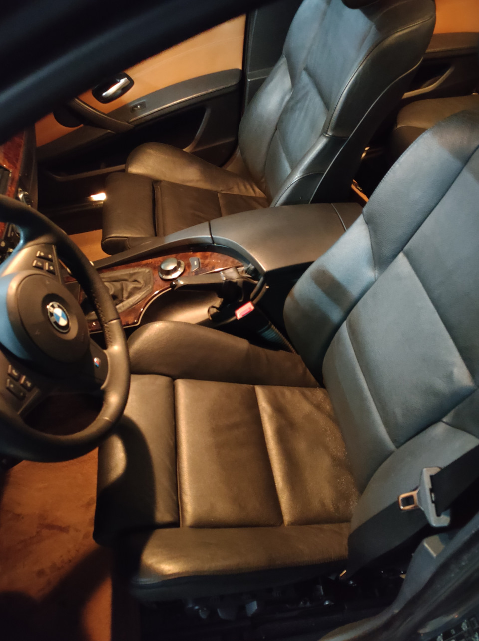 Фото в бортжурнале BMW 5 series (E60)