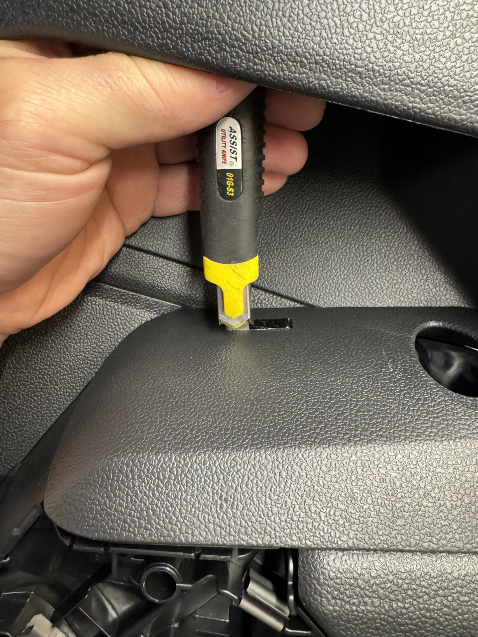 Mark and cut with rasor — Volkswagen Polo Hatchback Mk6