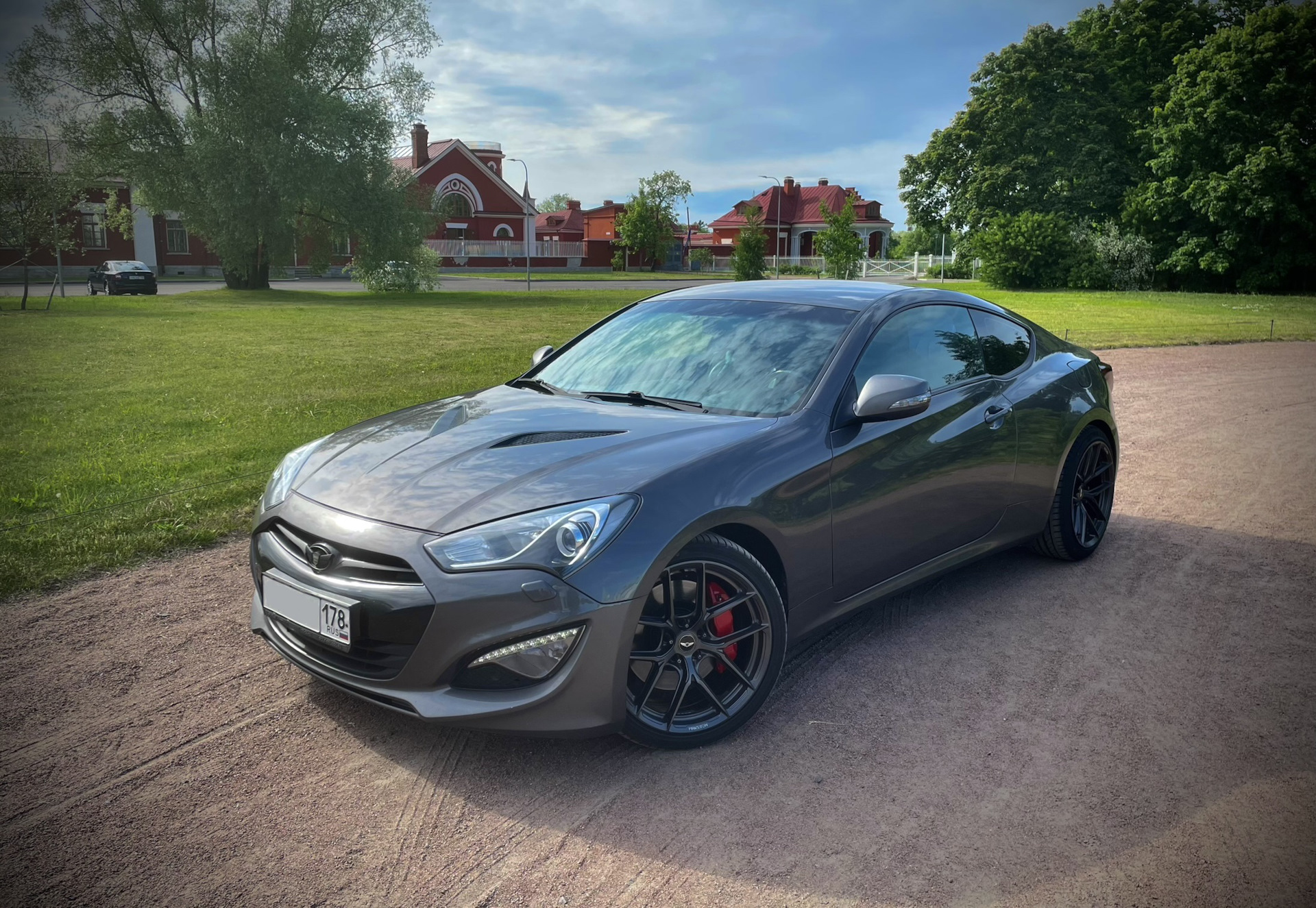 Amserv lv Hyundai Genesis Coupe