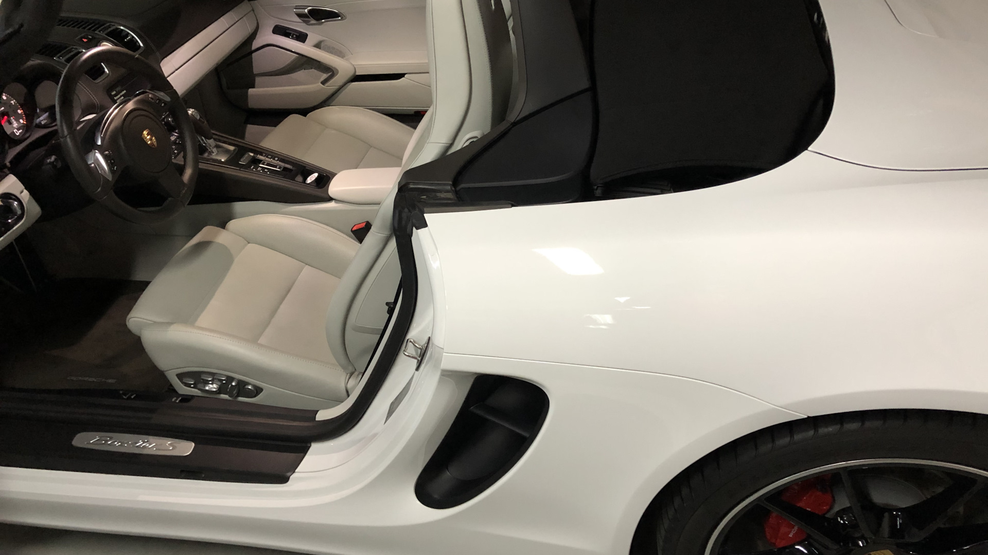 Porsche Boxster (981) 3.4 бензиновый 2015 | няня на DRIVE2