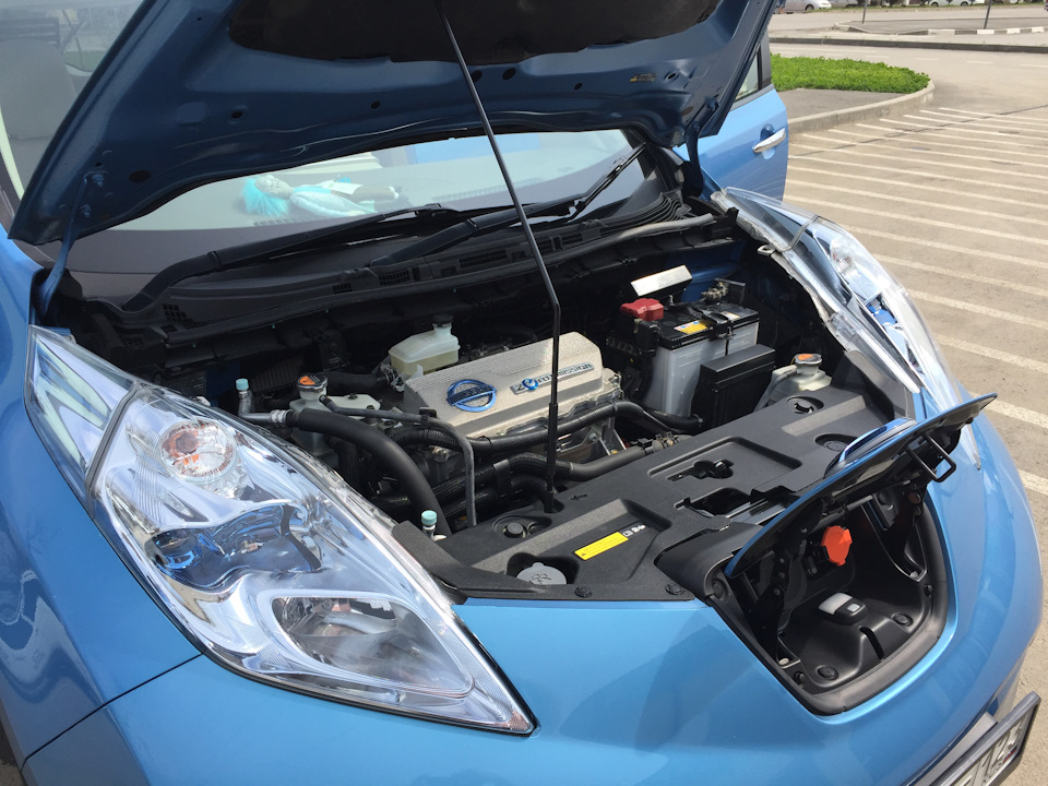 Nissan leaf заправка кондиционера