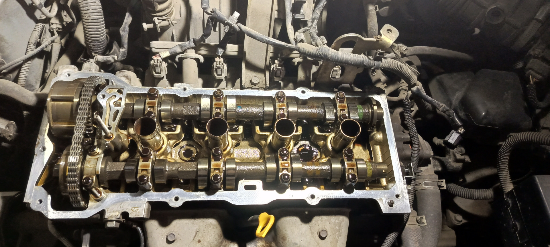 Замена прокладки клапанной крышки — Nissan Almera Classic (B10), 1,6 л ...