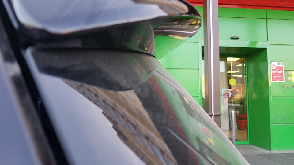 Прилегание к стеклу идеальное — KIA Sorento (2G)