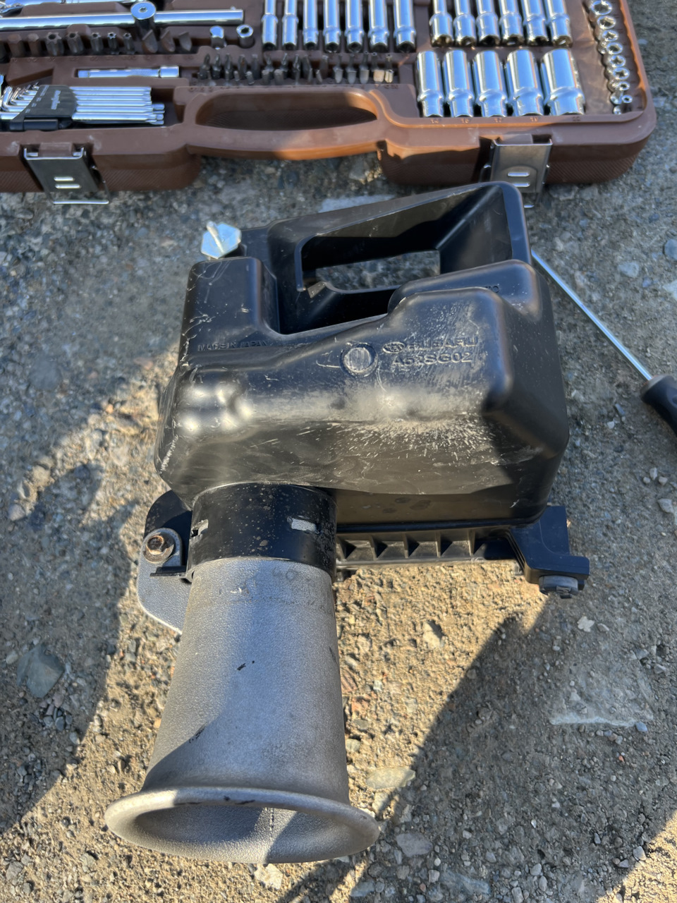 Вставлен наш Wangaнистый товарищ и осталось его вернуть на рабочее место. — Subaru Levorg (VM)