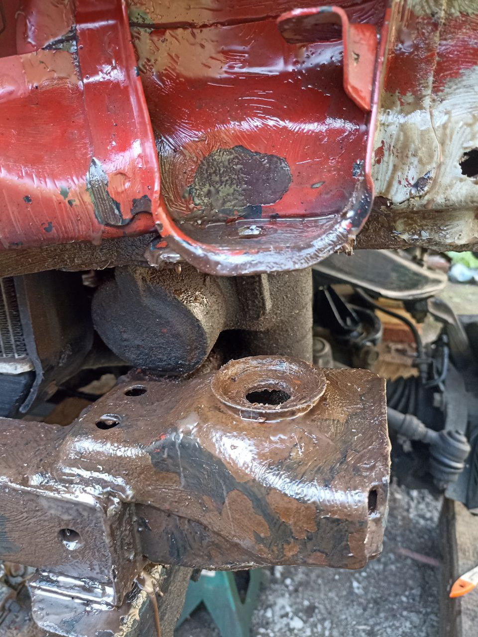 Пачкаем здесь… — Toyota 4Runner (2G)