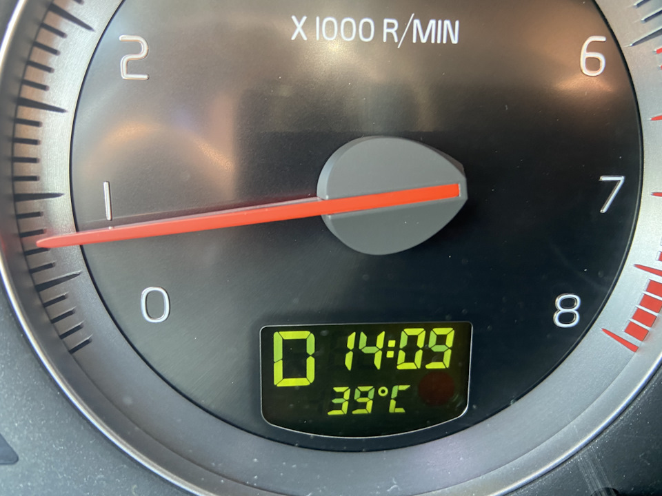 Фото в бортжурнале Volvo XC90 (1G)