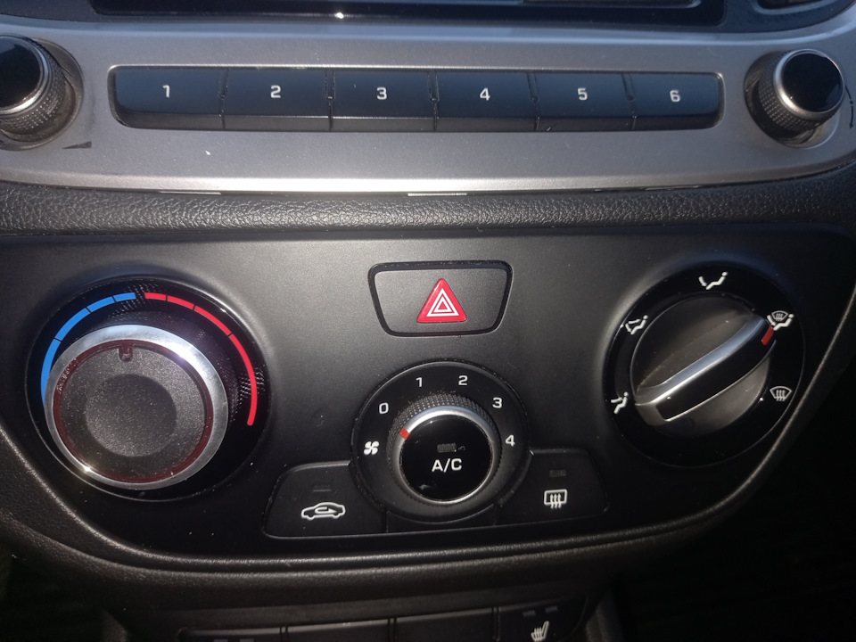 Переключатели управления печкой — Hyundai Solaris (2G), 1,6 л, 2018 ...
