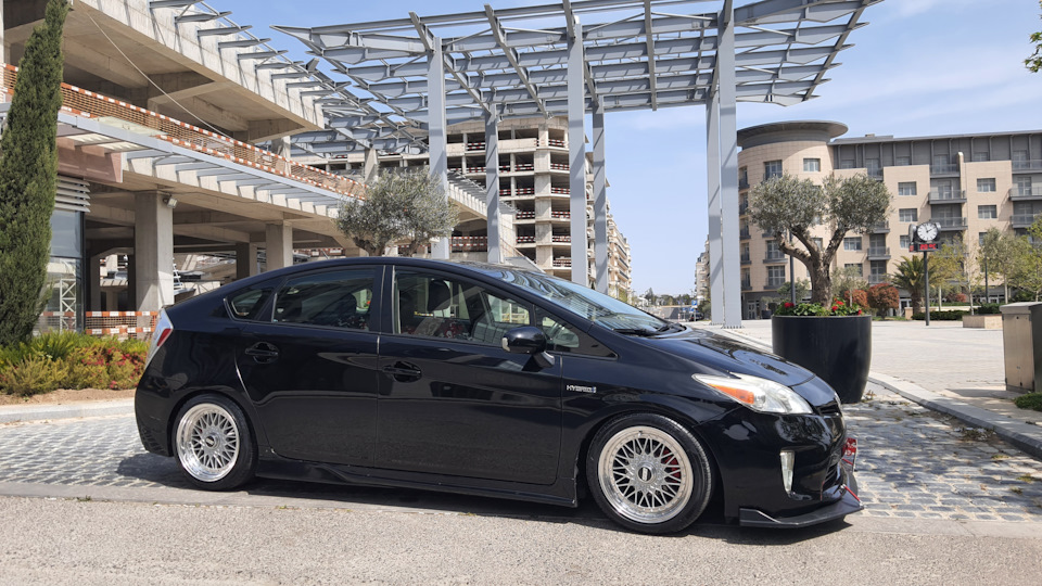 Toyota Prius Plintus