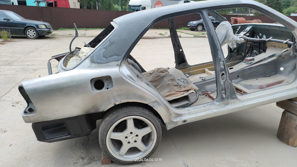 Фото в бортжурнале Mercedes-Benz C-Class (W202)